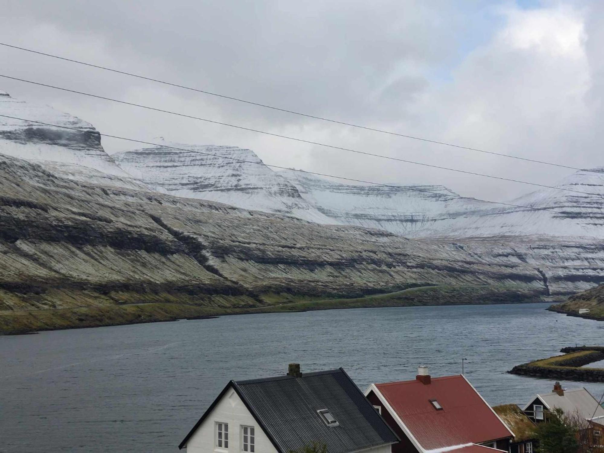 Funningsfjordur Fjord Guesthouse מראה חיצוני תמונה
