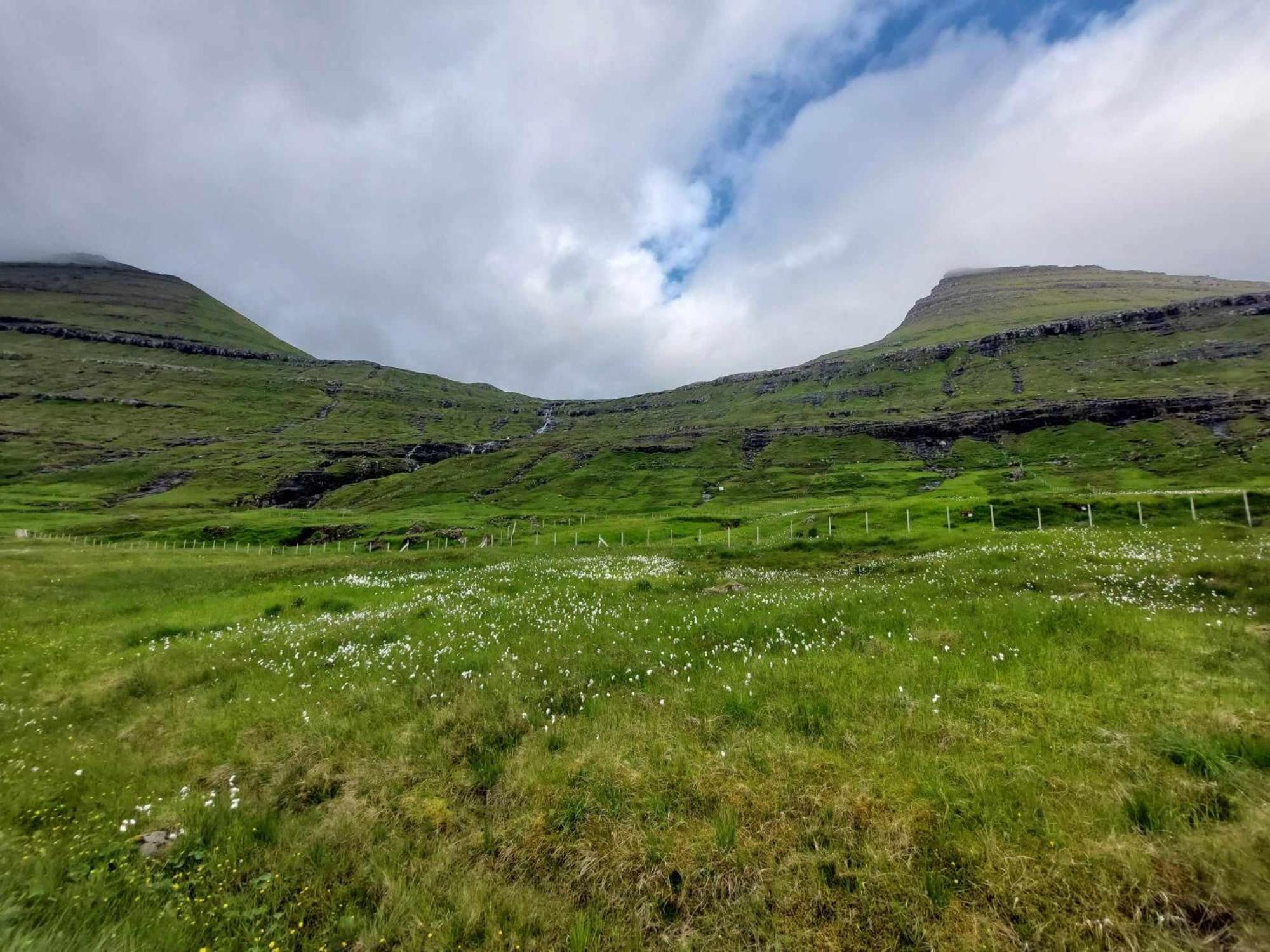 Funningsfjordur Fjord Guesthouse מראה חיצוני תמונה